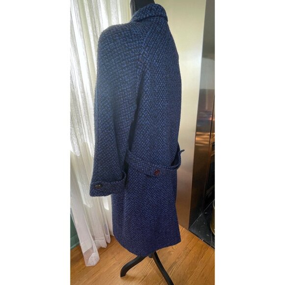 Vintage 80s winter wool coat, navy and black tweed, oversized shoulders - Picture 3 of 9